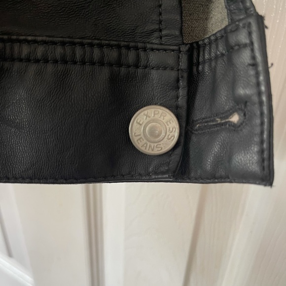 Express Jean Jacket - Picture 4 of 5